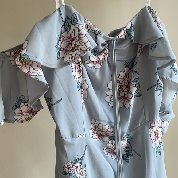 J.O.A Los Angeles Off the shoulder Mini Dress - Picture 5 of 10